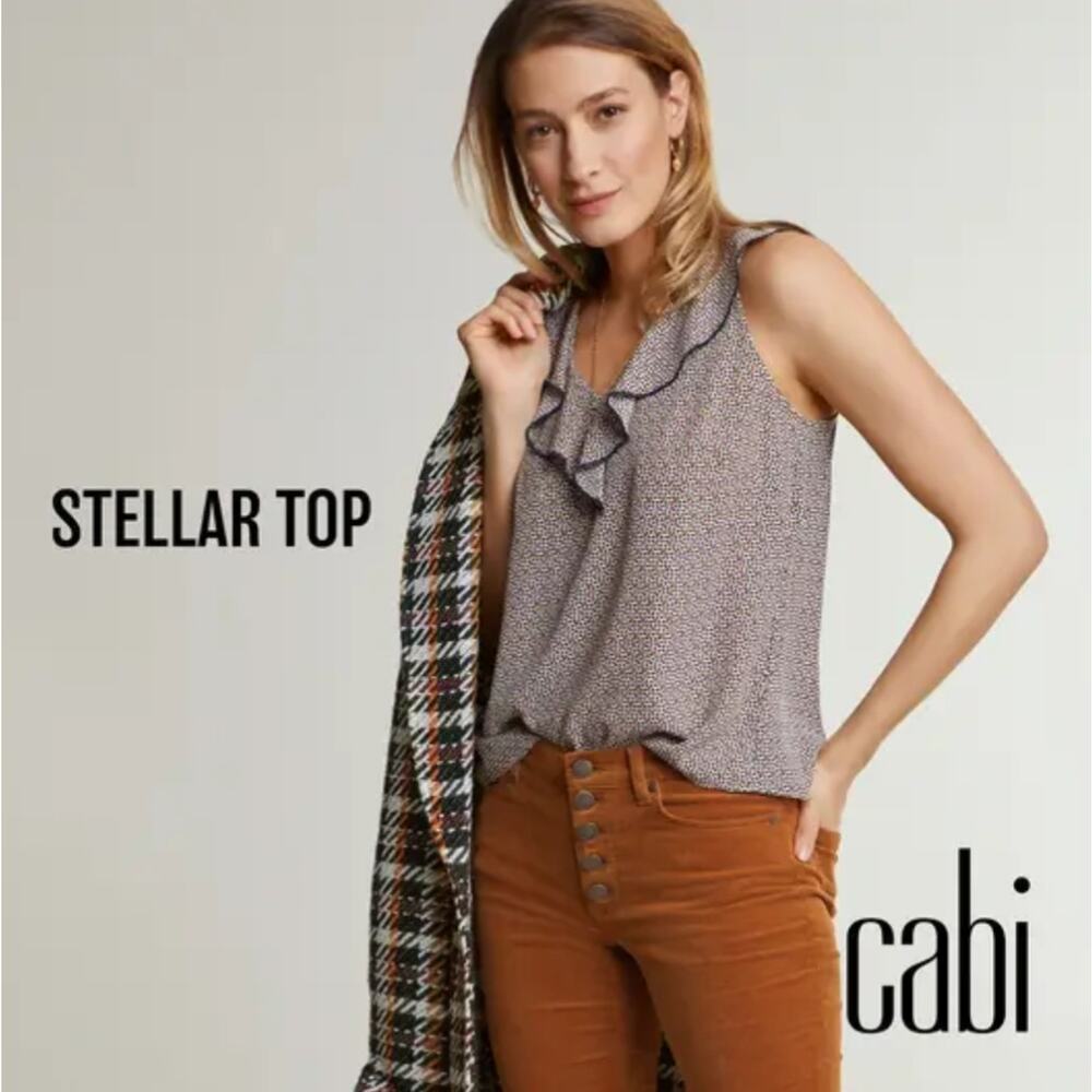 Cabi Women’s Blouse Ruffle Sleeveless Tan Black Star Print Top Size Medium